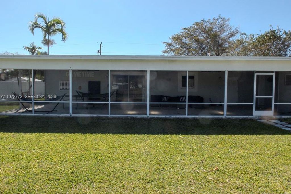 9731 Bel Aire Dr, Cutler Bay, FL 33157 Photo