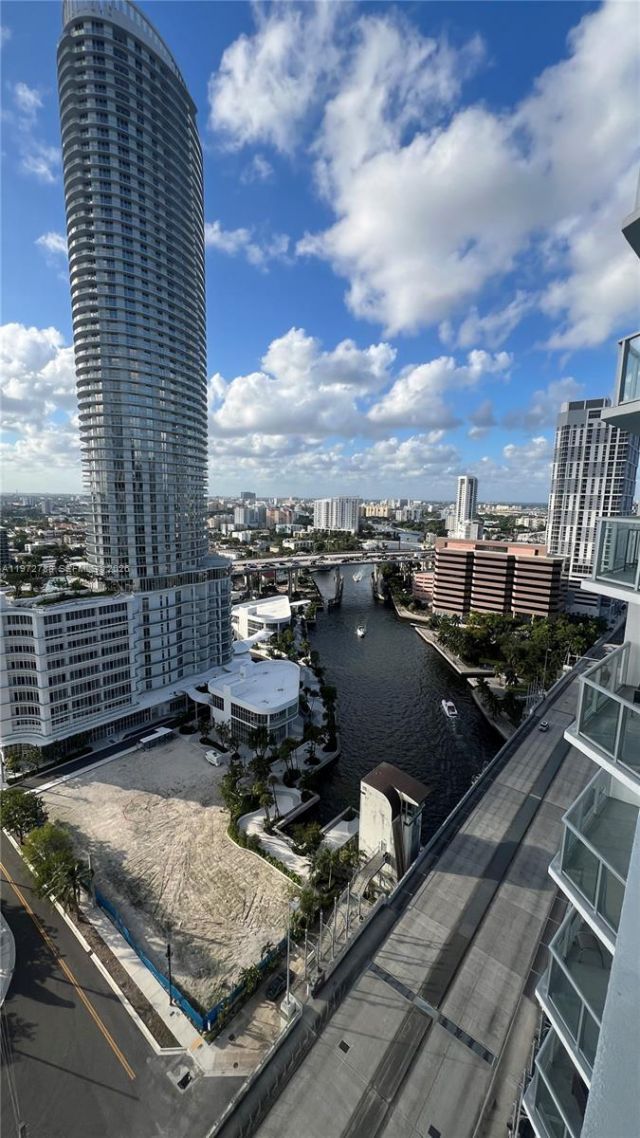185 SW 7th St, Unit 2202, Miami, FL 33130 Photo