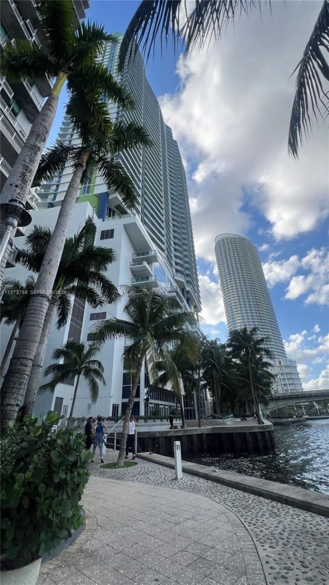 185 SW 7th St , Unit 2202, Miami, FL 33130 Photo