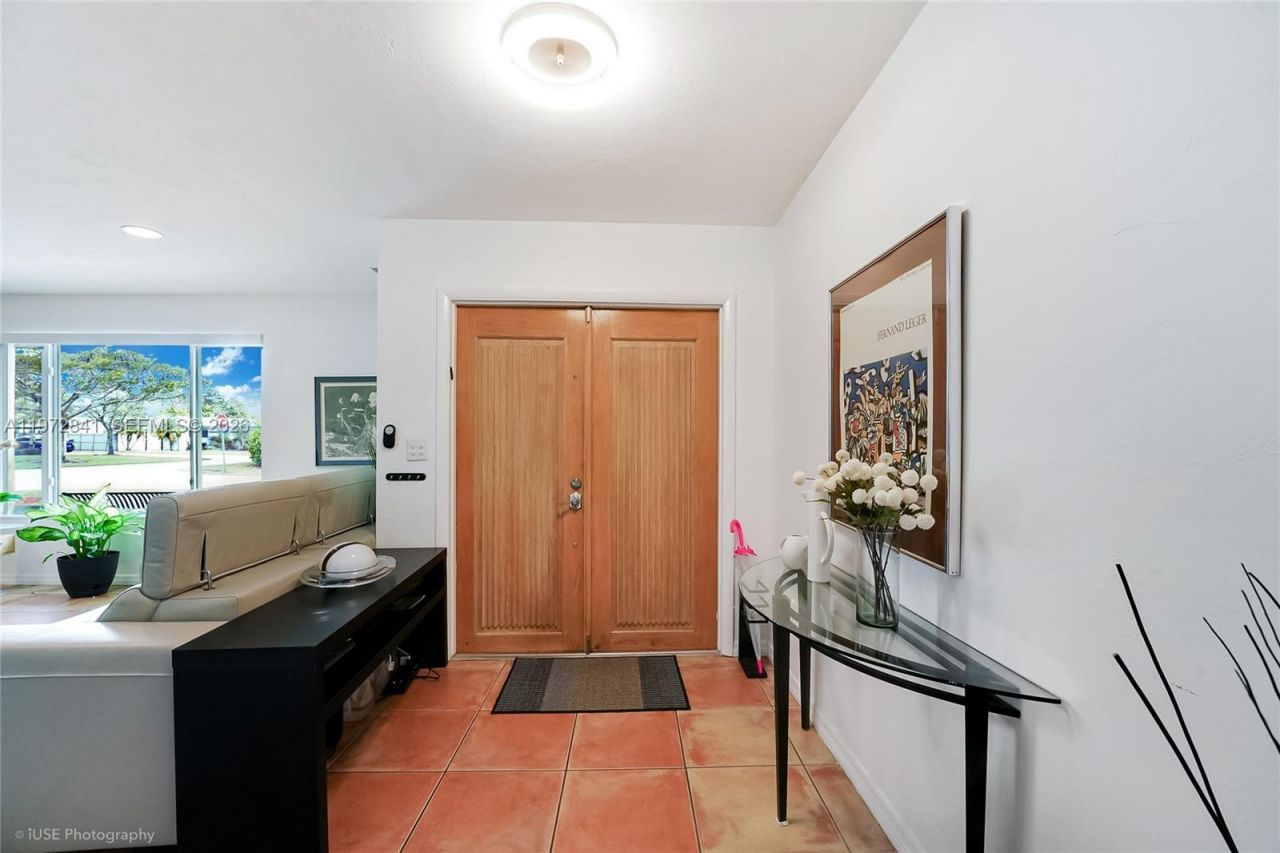 9860 SW 122nd St, Miami, FL 33176 Photo