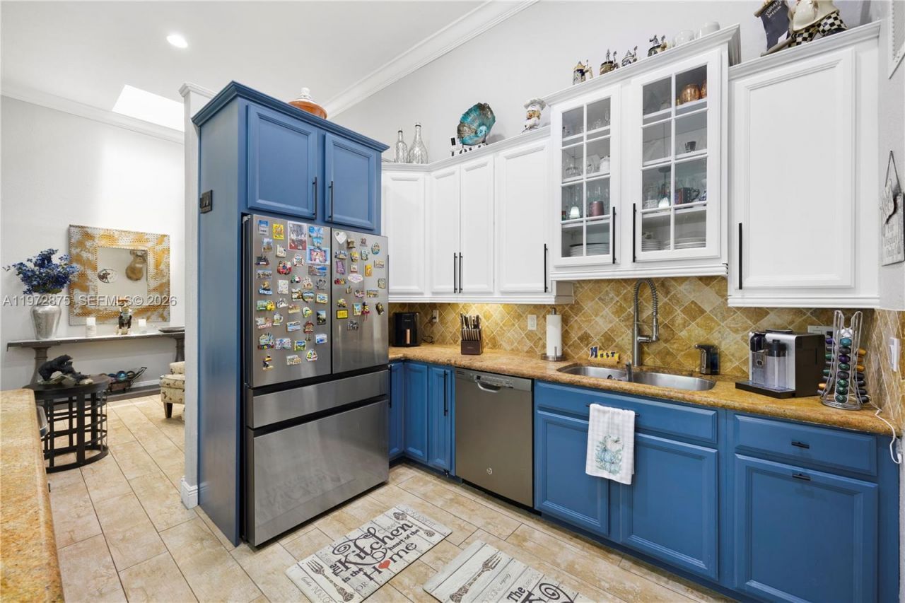 2731 S Parkview Dr , Hallandale Beach, FL 33009 Photo