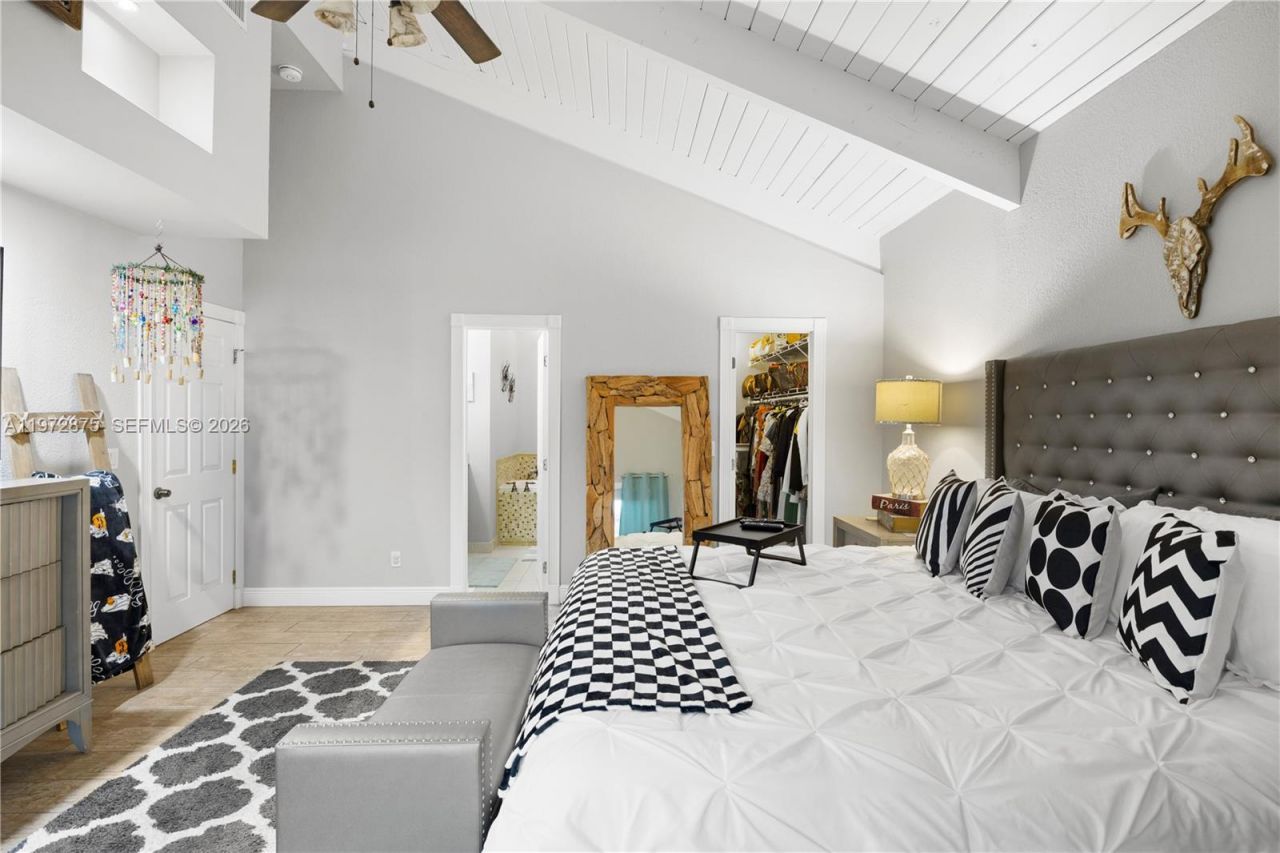 2731 S Parkview Dr , Hallandale Beach, FL 33009 Photo