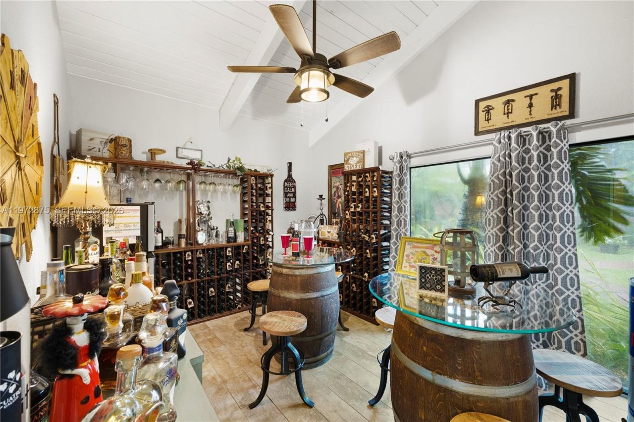 2731 S Parkview Dr , Hallandale Beach, FL 33009 Photo