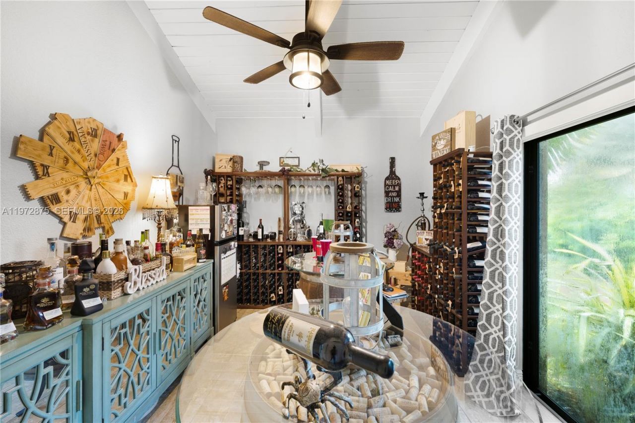 2731 S Parkview Dr , Hallandale Beach, FL 33009 Photo