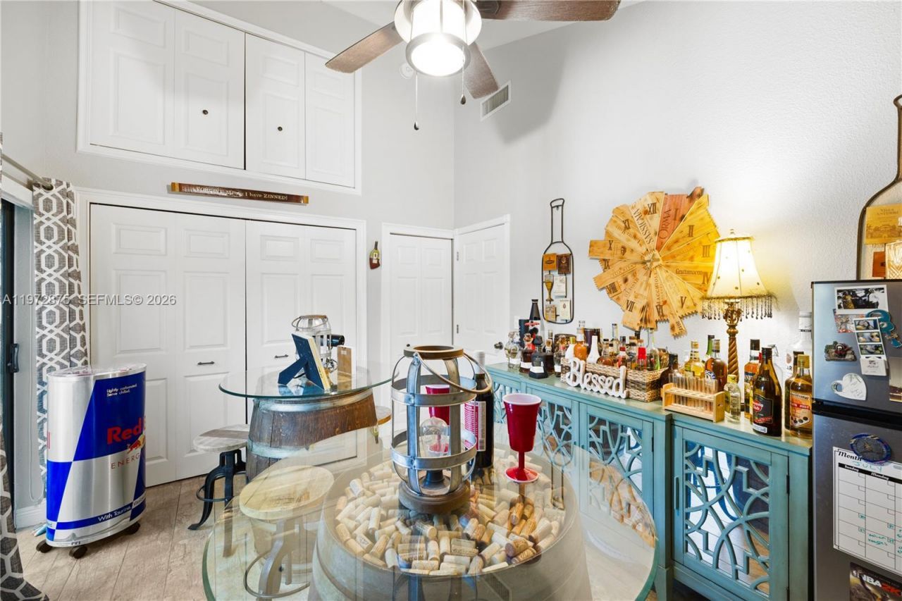 2731 S Parkview Dr , Hallandale Beach, FL 33009 Photo