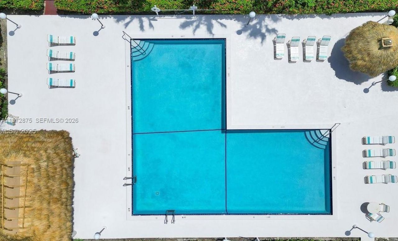 2731 S Parkview Dr , Hallandale Beach, FL 33009 Photo