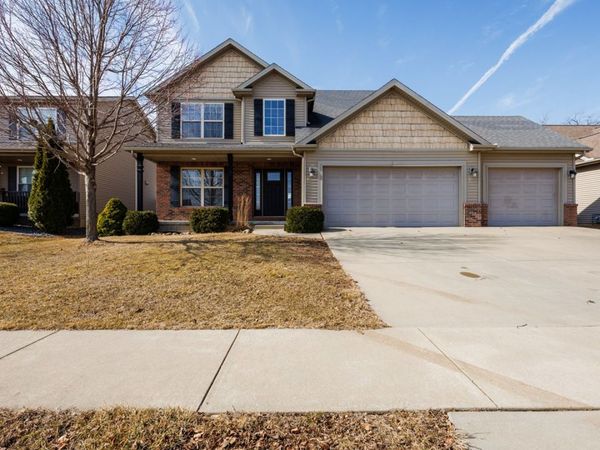 1517 Kell Avenue, Bloomington, IL 61705