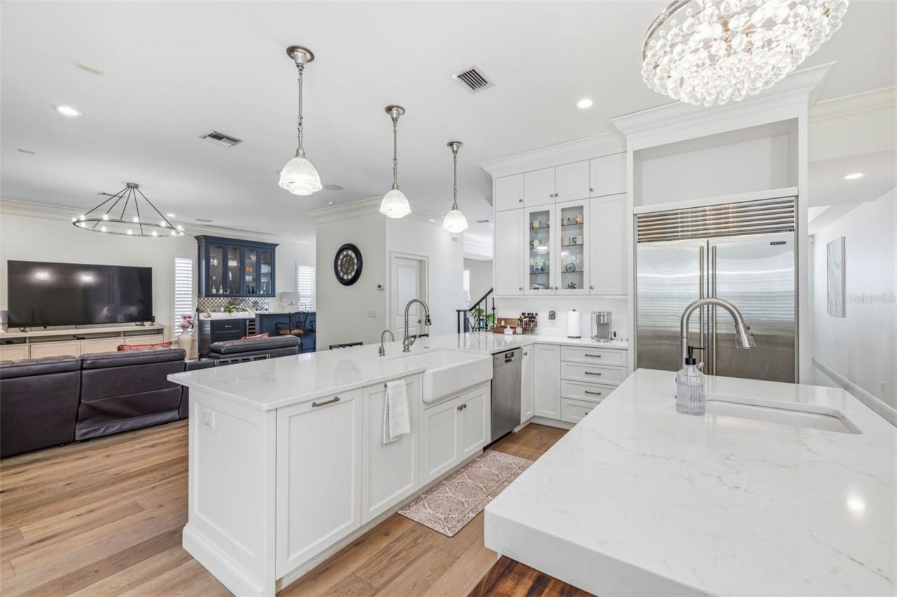 2909 W Bay Vista Avenue, Tampa, FL 33611 Photo