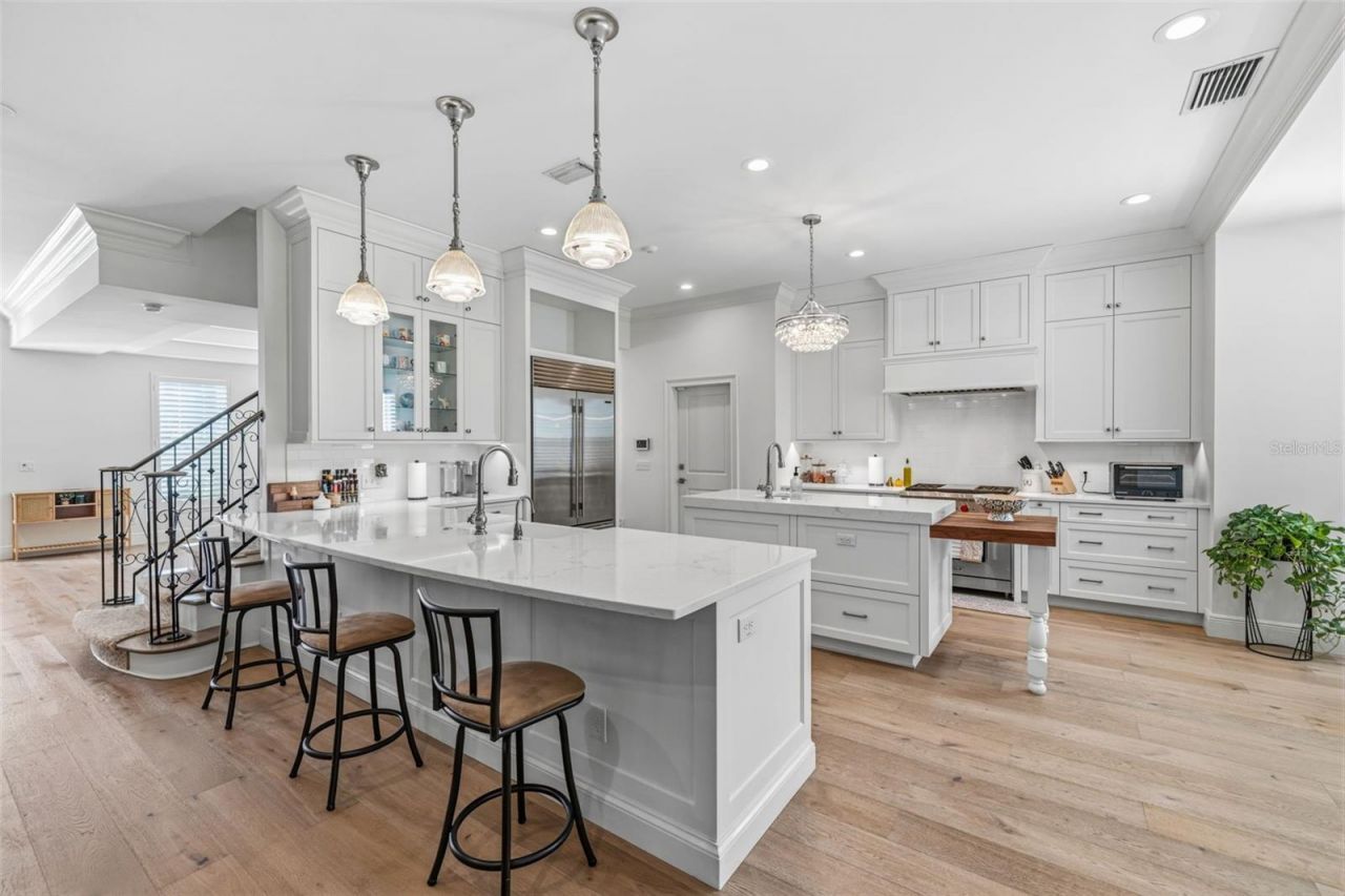 2909 W Bay Vista Avenue, Tampa, FL 33611 Photo