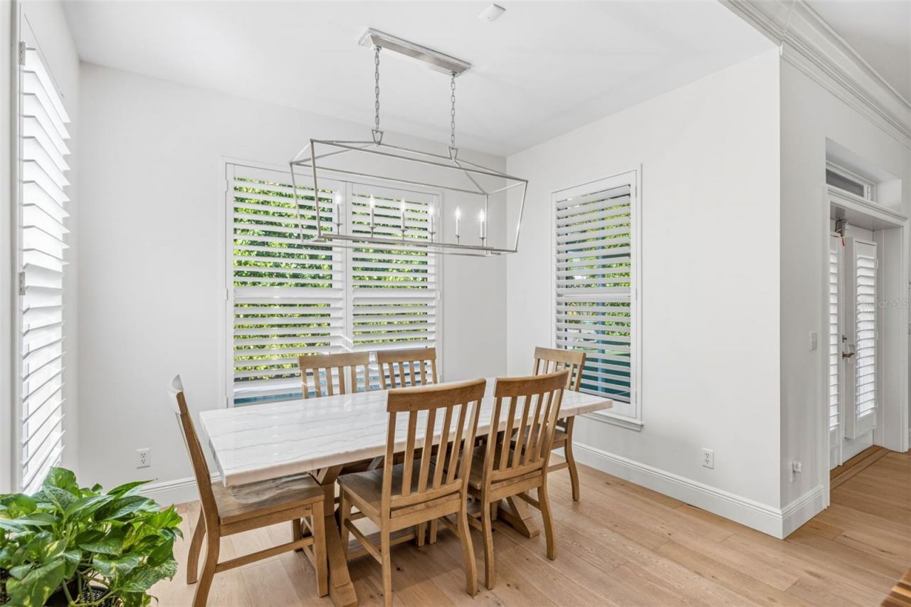 2909 W Bay Vista Avenue, Tampa, FL 33611 Photo