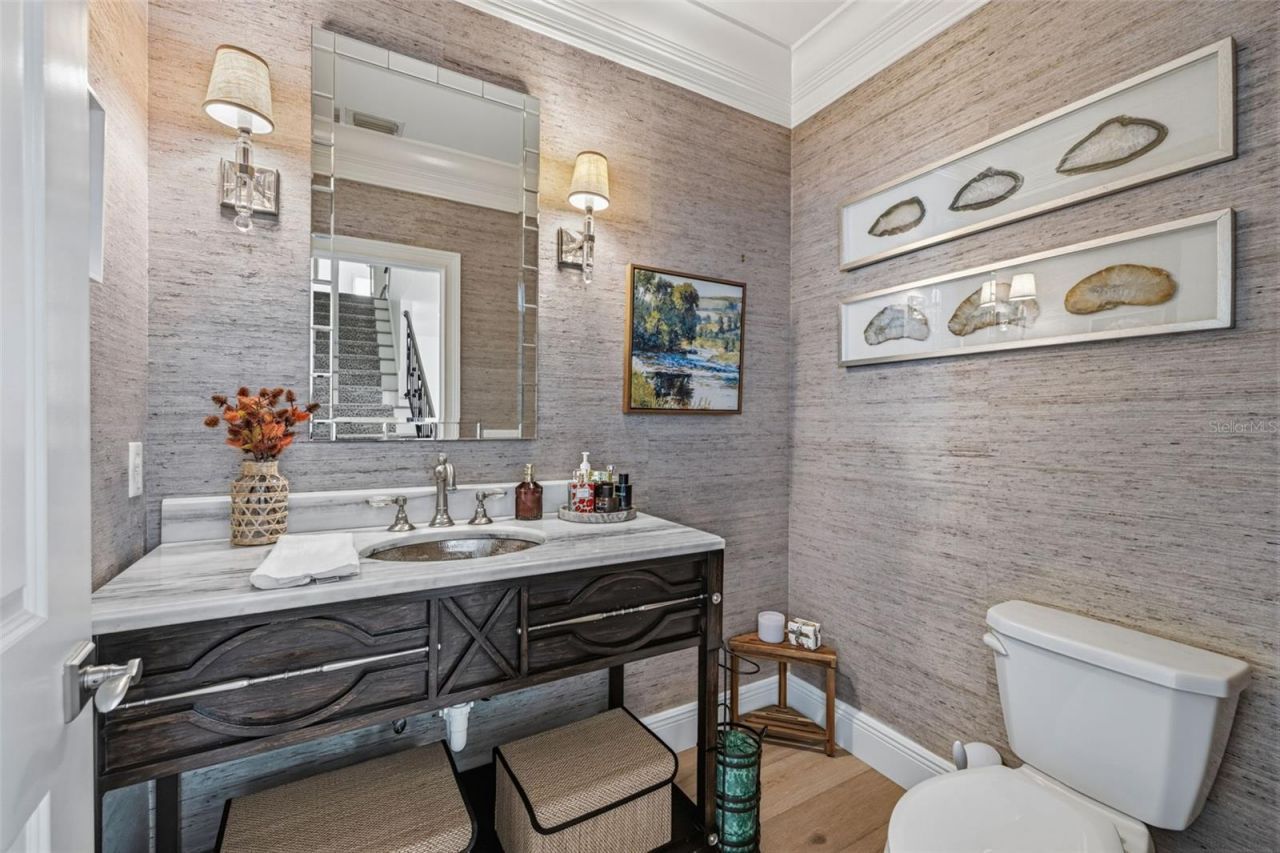 2909 W Bay Vista Avenue, Tampa, FL 33611 Photo