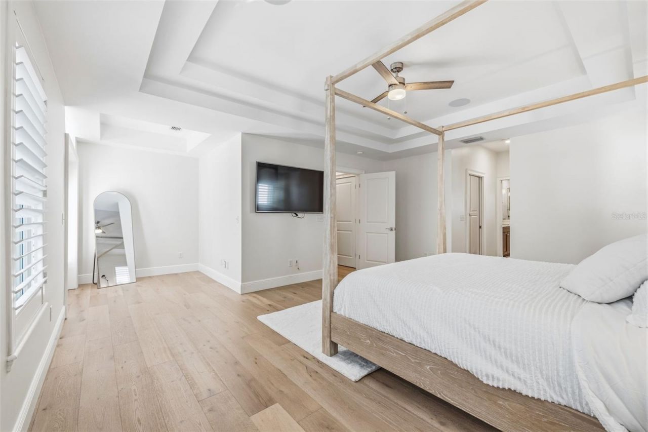 2909 W Bay Vista Avenue, Tampa, FL 33611 Photo