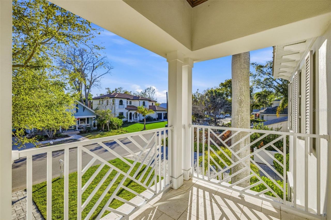 2909 W Bay Vista Avenue, Tampa, FL 33611 Photo