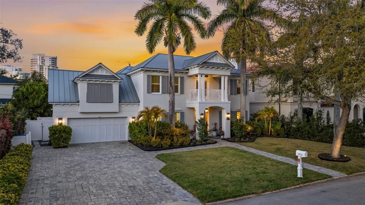 2909 W Bay Vista Avenue, Tampa, FL 33611 Photo