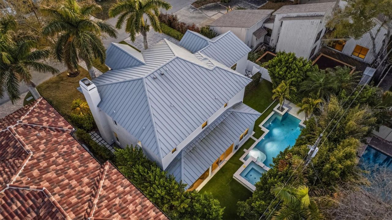 2909 W Bay Vista Avenue, Tampa, FL 33611 Photo