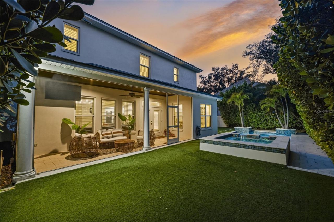 2909 W Bay Vista Avenue, Tampa, FL 33611 Photo