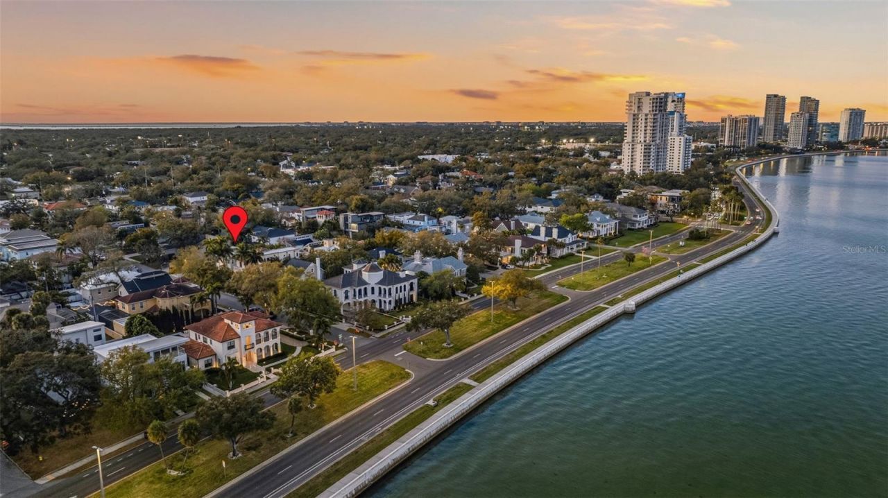 2909 W Bay Vista Avenue, Tampa, FL 33611 Photo