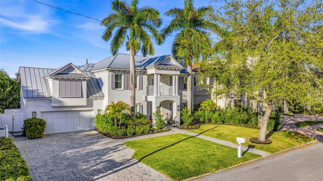 2909 W Bay Vista Avenue, Tampa, FL 33611 Photo