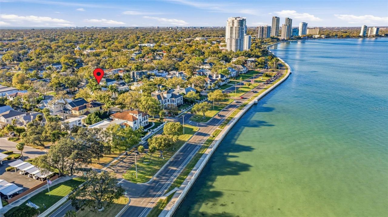 2909 W Bay Vista Avenue, Tampa, FL 33611 Photo