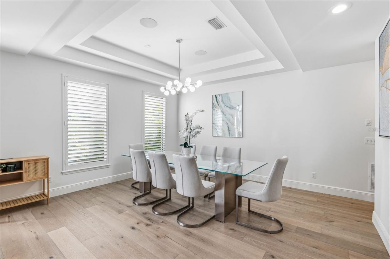 2909 W Bay Vista Avenue, Tampa, FL 33611 Photo