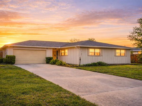 743 KNOLLVIEW BOULEVARD, ORMOND BEACH, FL 32174