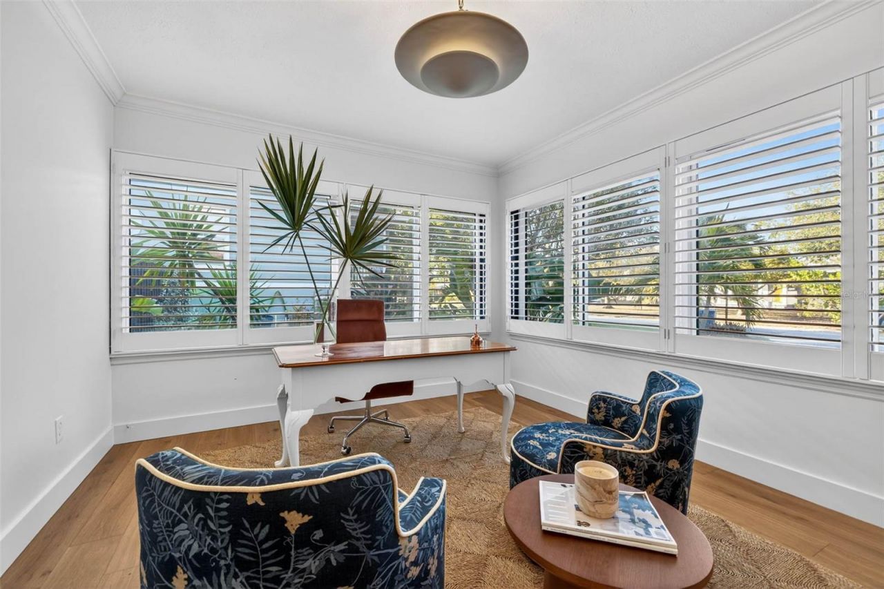 410 35th Avenue Ne, Saint Petersburg, FL 33704 Photo