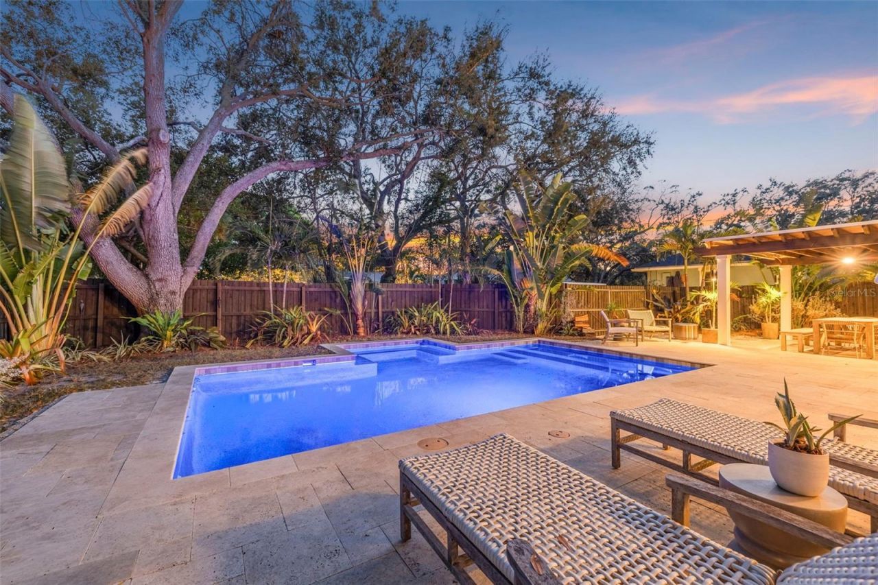 410 35th Avenue Ne, Saint Petersburg, FL 33704 Photo