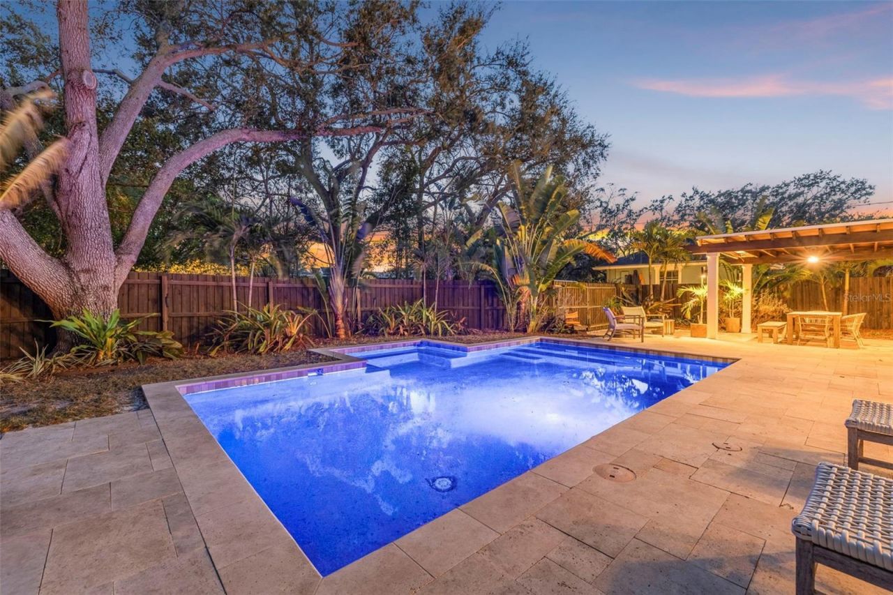 410 35th Avenue Ne, Saint Petersburg, FL 33704 Photo