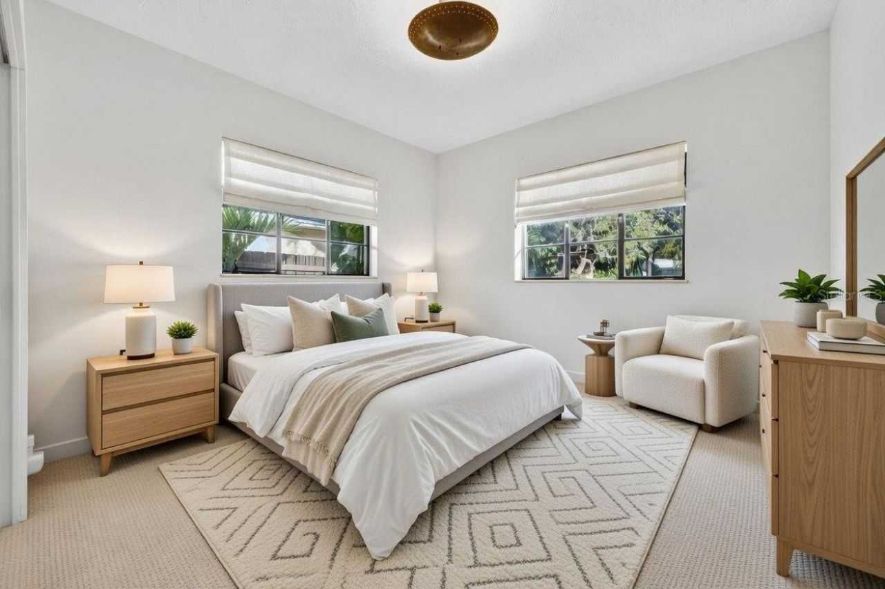 410 35th Avenue Ne, Saint Petersburg, FL 33704 Photo