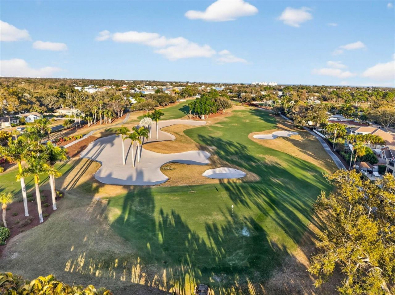 410 35th Avenue Ne, Saint Petersburg, FL 33704 Photo