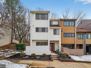 1817 OLD POST TERRACE, WOODBRIDGE, VA 22191