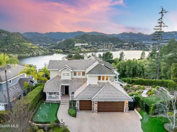 708 Ravensbury Street, Lake Sherwood, CA 91361