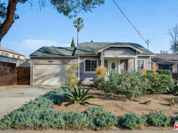 14043 Calvert Street, Van Nuys, CA 91401