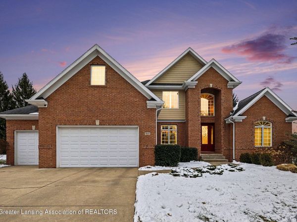 1605 Stauffer Lane, DeWitt, MI 48820