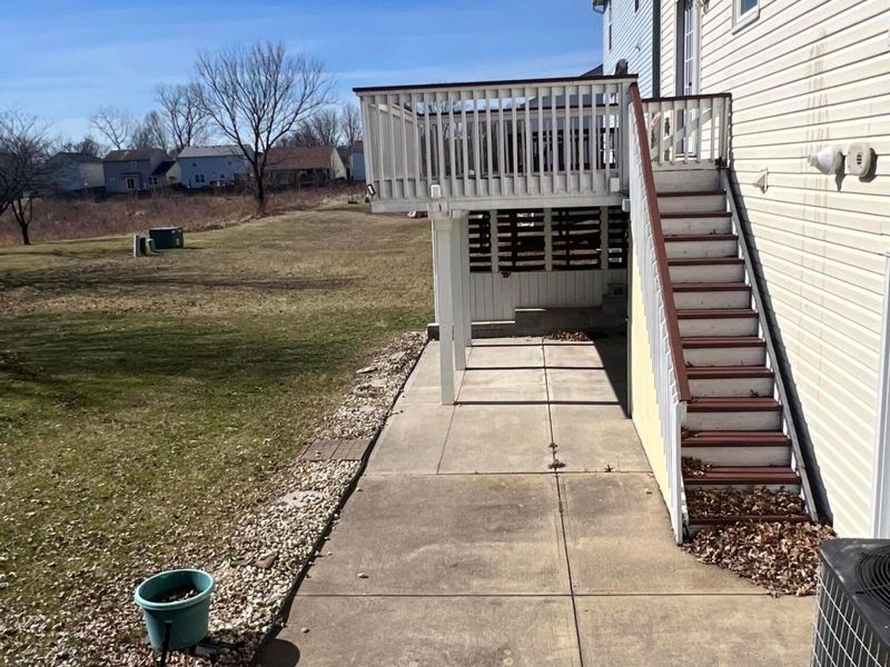 449 Dover Pond Drive, Blacklick, OH 43004 Photo 7