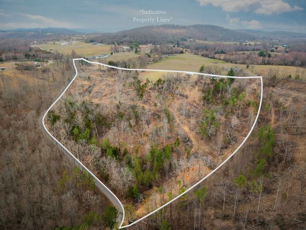 301 Andy Haney Rd , Cookeville, TN 38506