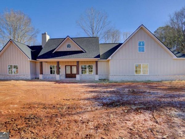 108 Woodcrest Drive, Jackson, GA 30233