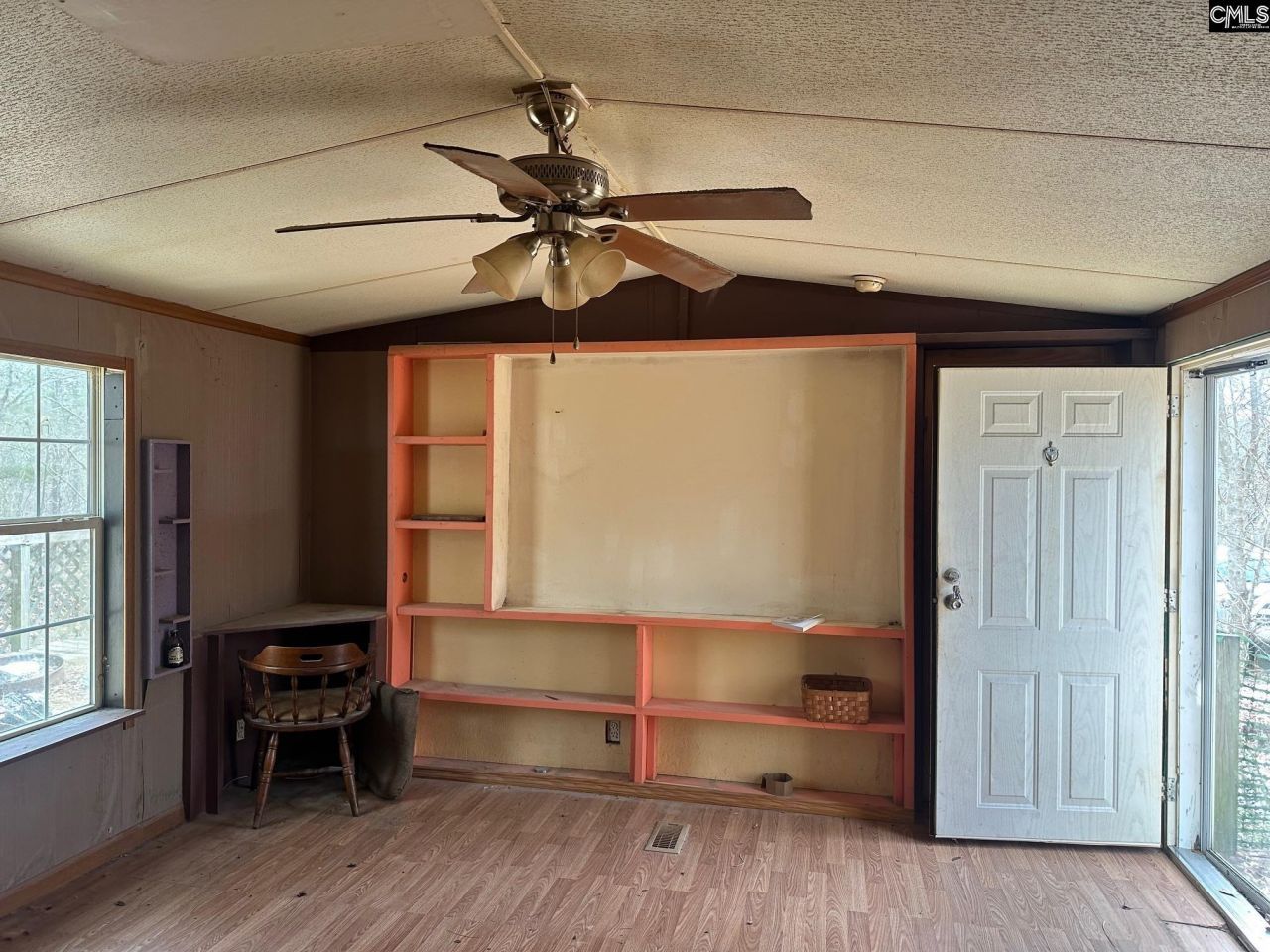 476 Calmont Drive  Photo 4