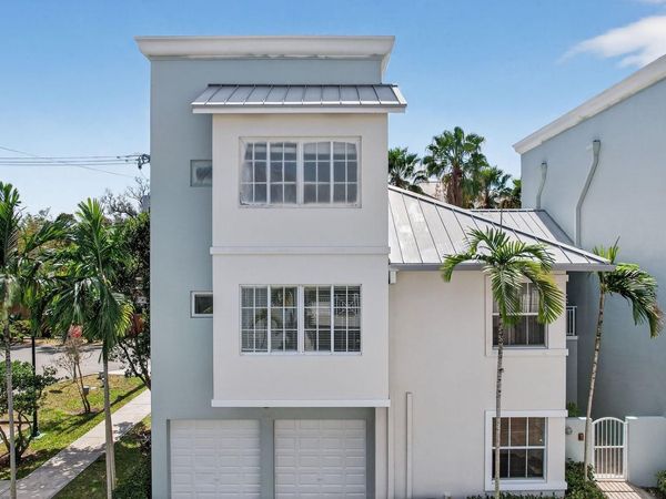 1301 SW 4th Street, Unit 1301, Fort Lauderdale, FL 33312