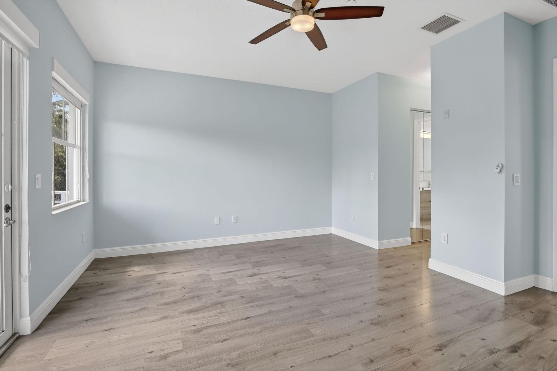 1301 SW 4th Street, Unit 1301, Fort Lauderdale, FL 33312 Photo