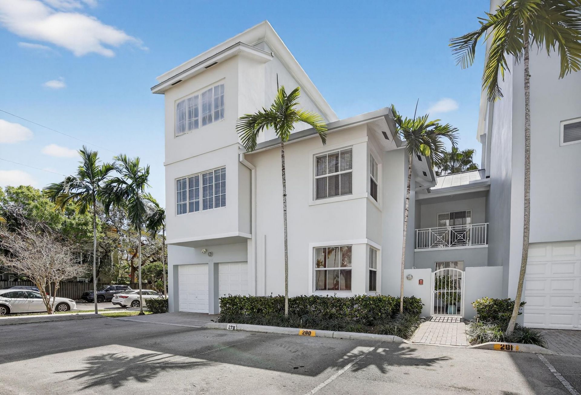 1301 SW 4th Street, Unit 1301, Fort Lauderdale, FL 33312 Photo