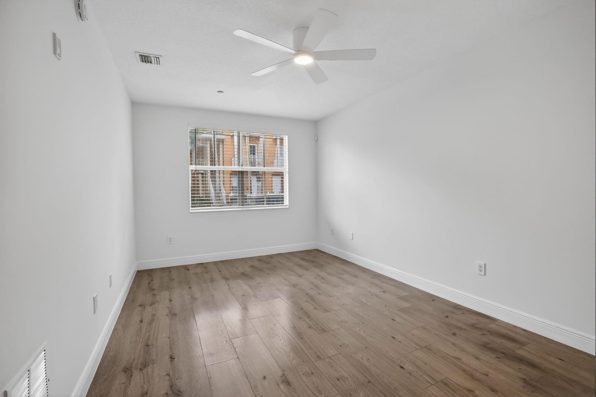 1301 SW 4th Street, Unit 1301, Fort Lauderdale, FL 33312 Photo