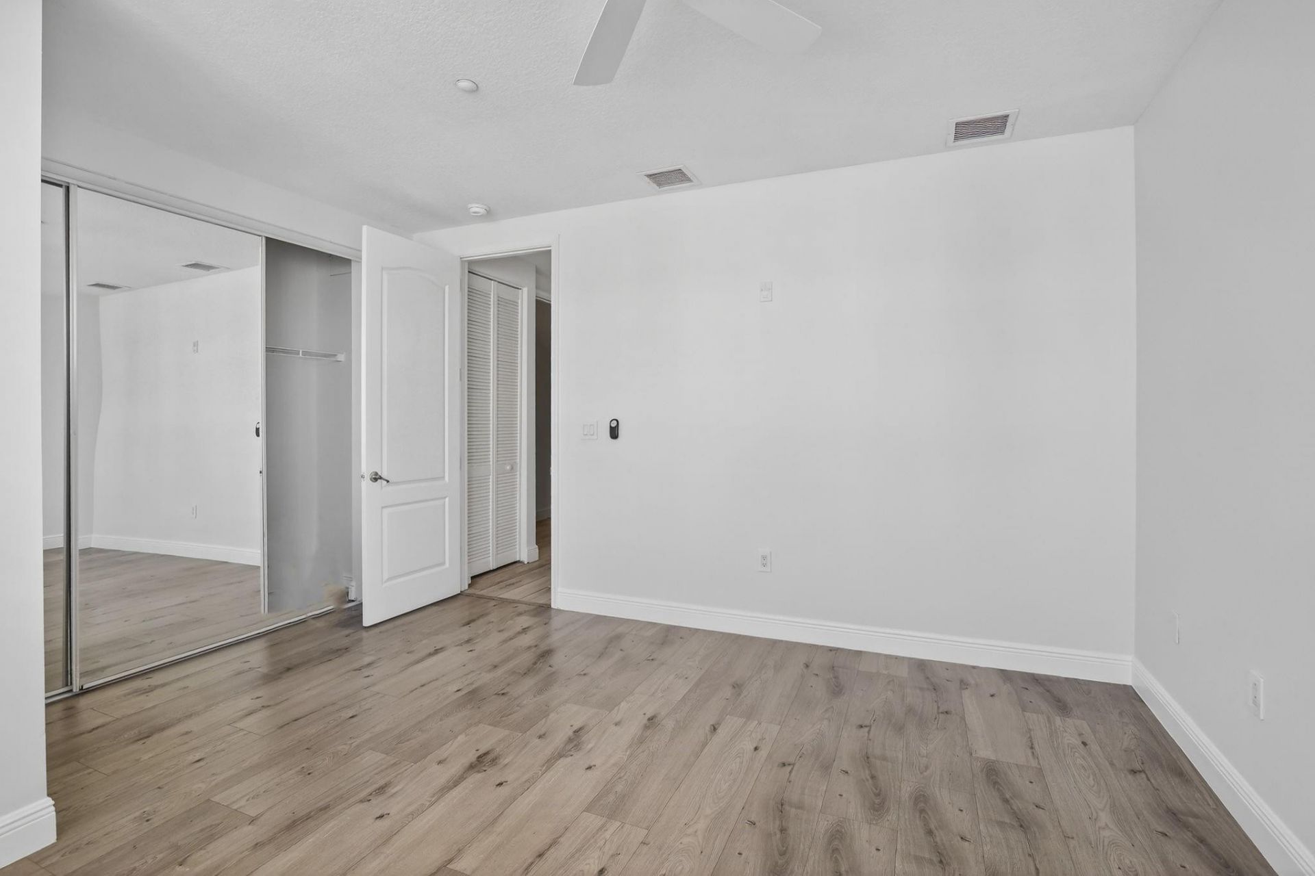 1301 SW 4th Street, Unit 1301, Fort Lauderdale, FL 33312 Photo