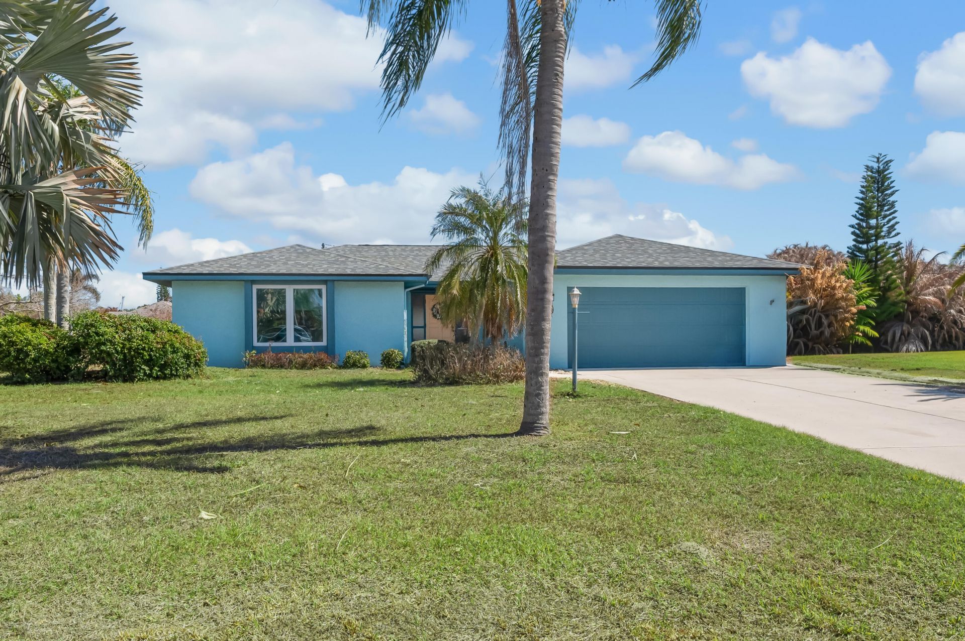 2621 SE Delong Road, Port Saint Lucie, FL 34952 Photo