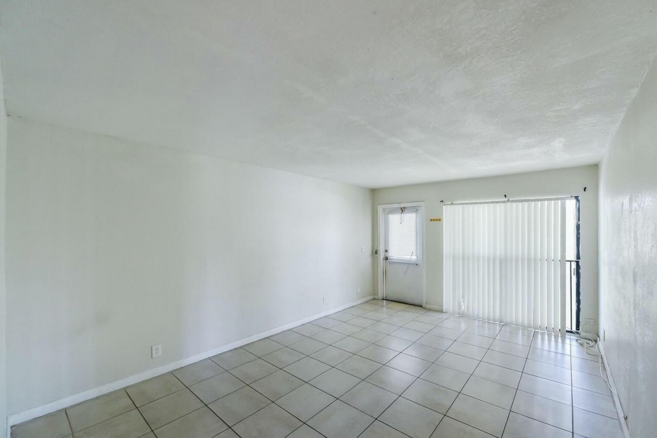 10936 Royal Palm Boulevard, Coral Springs, FL 33065 Photo