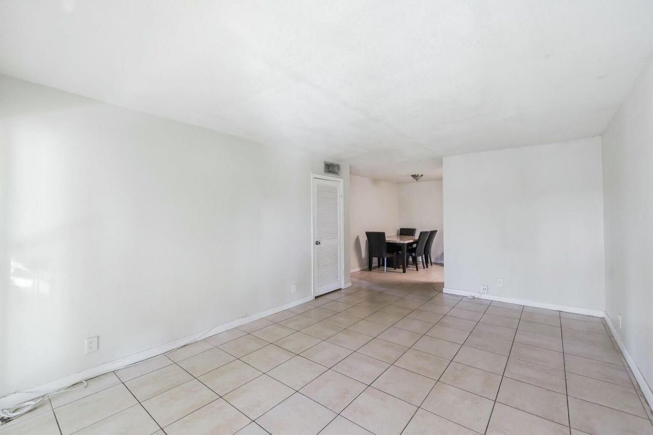 10936 Royal Palm Boulevard, Coral Springs, FL 33065 Photo