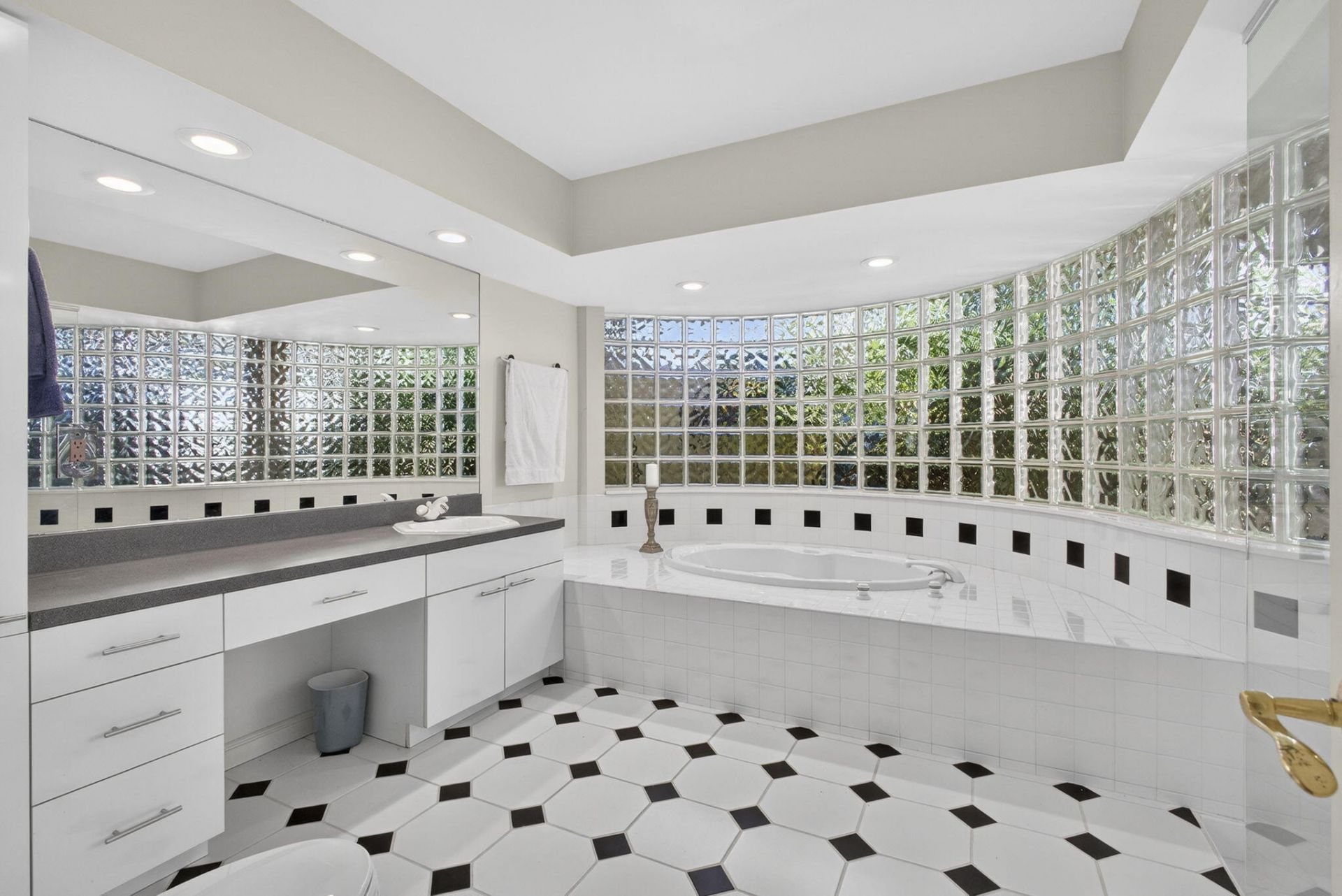 5564 Whirlaway Road, Palm Beach Gardens, FL 33418 Photo