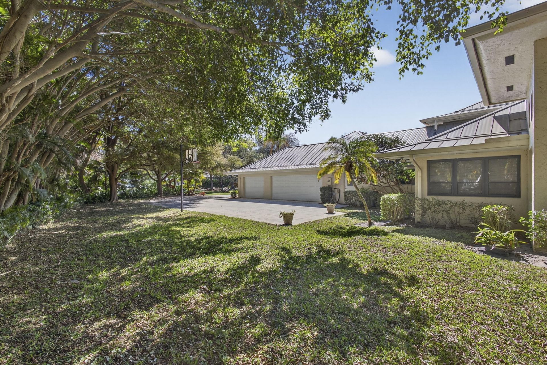 5564 Whirlaway Road, Palm Beach Gardens, FL 33418 Photo