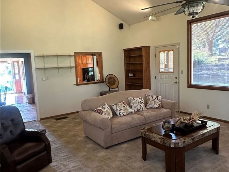 2695 Ash Meadows Boulevard, Zanesville, OH 43701 Photo 10