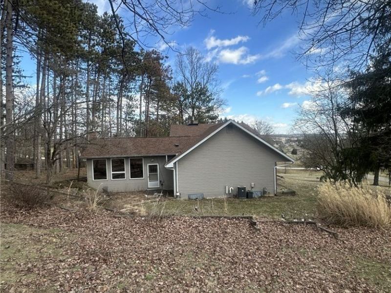 2695 Ash Meadows Boulevard, Zanesville, OH 43701 Photo 34